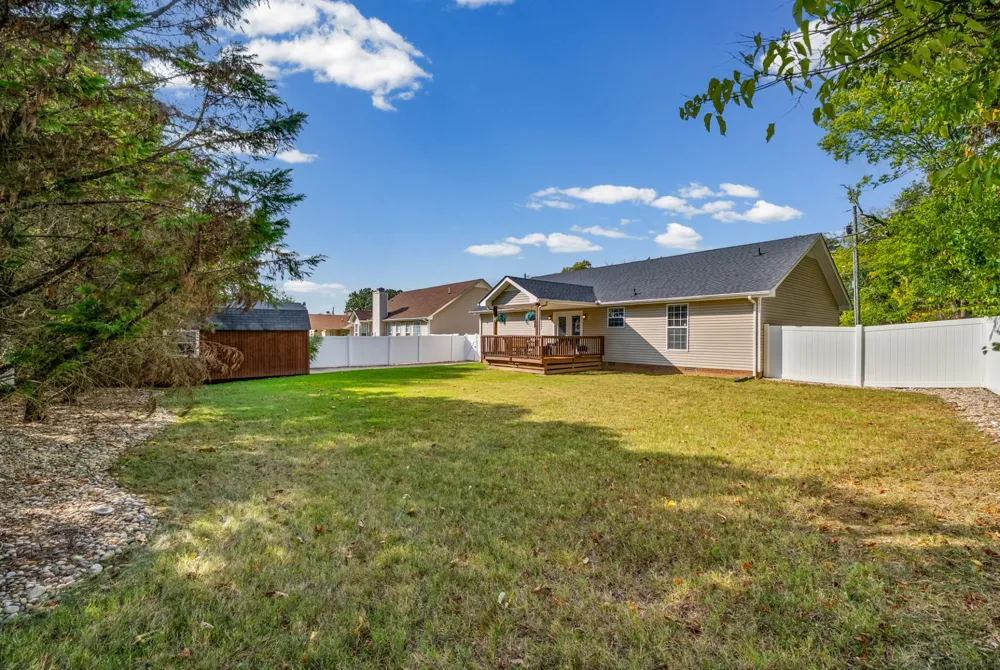 2622 Del Ray Dr Clarksville, TN 37040
