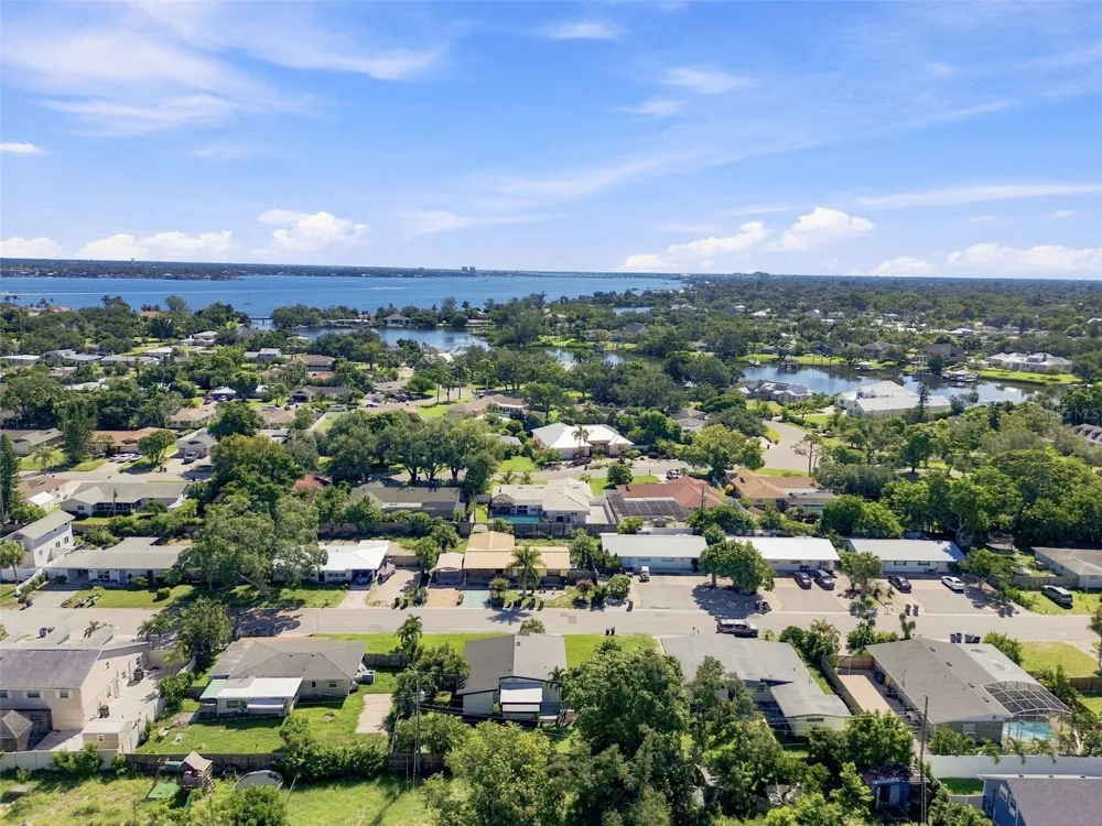 1204 65TH STREET NW Bradenton, FL 34209