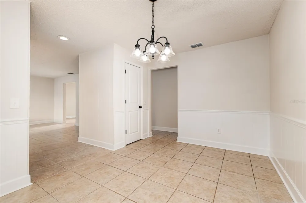 203 WOODLAND TRAIL Auburndale, FL 33823