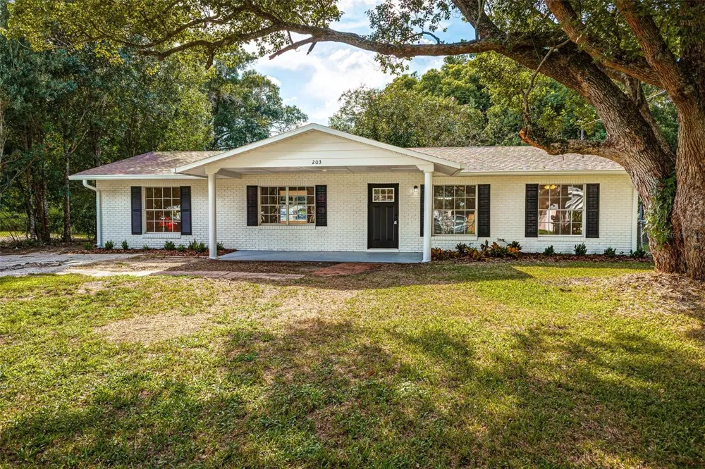 203 WOODLAND TRAIL Auburndale, FL 33823