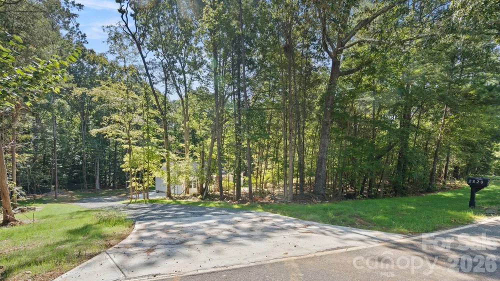 2820 rock chimney Circle Lancaster, SC 29720
