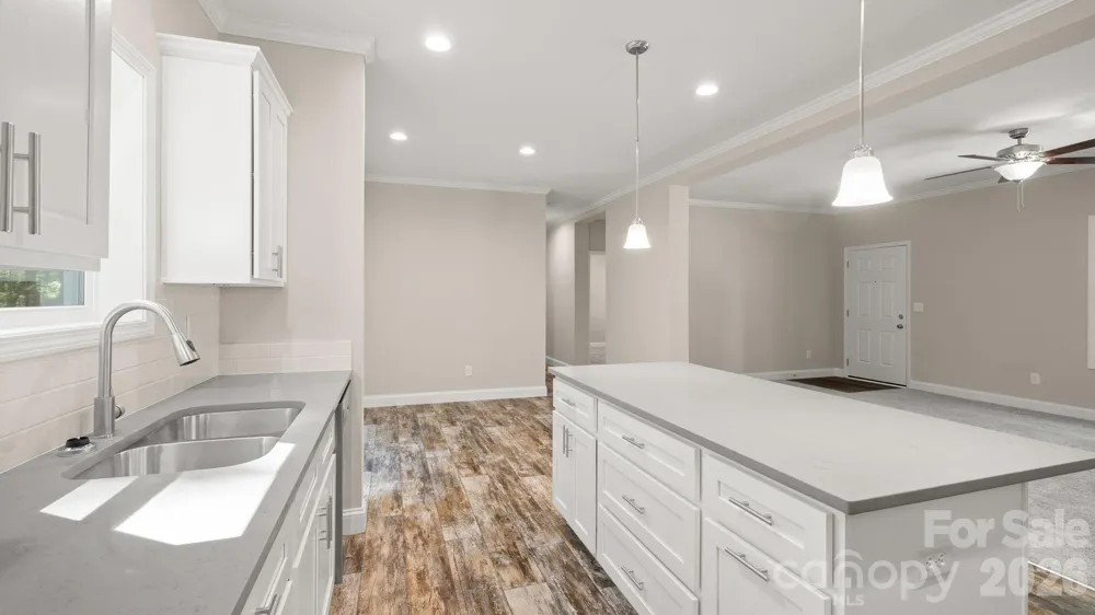 2820 rock chimney Circle Lancaster, SC 29720