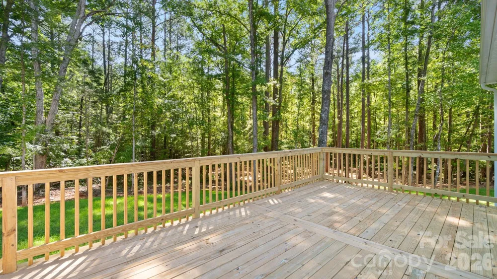 2820 rock chimney Circle Lancaster, SC 29720