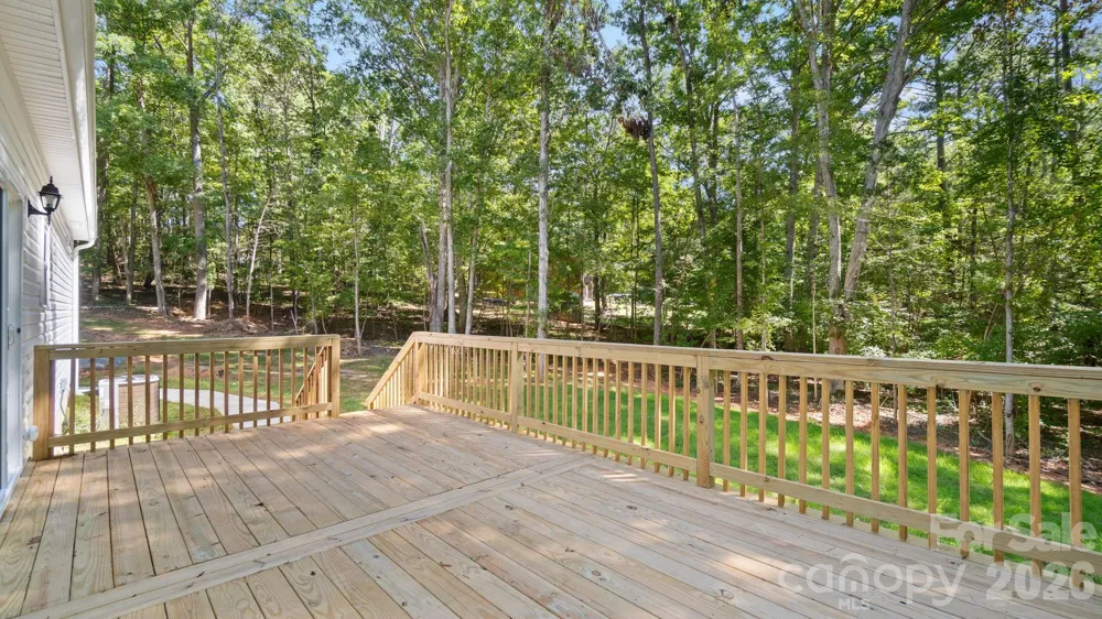 2820 rock chimney Circle Lancaster, SC 29720