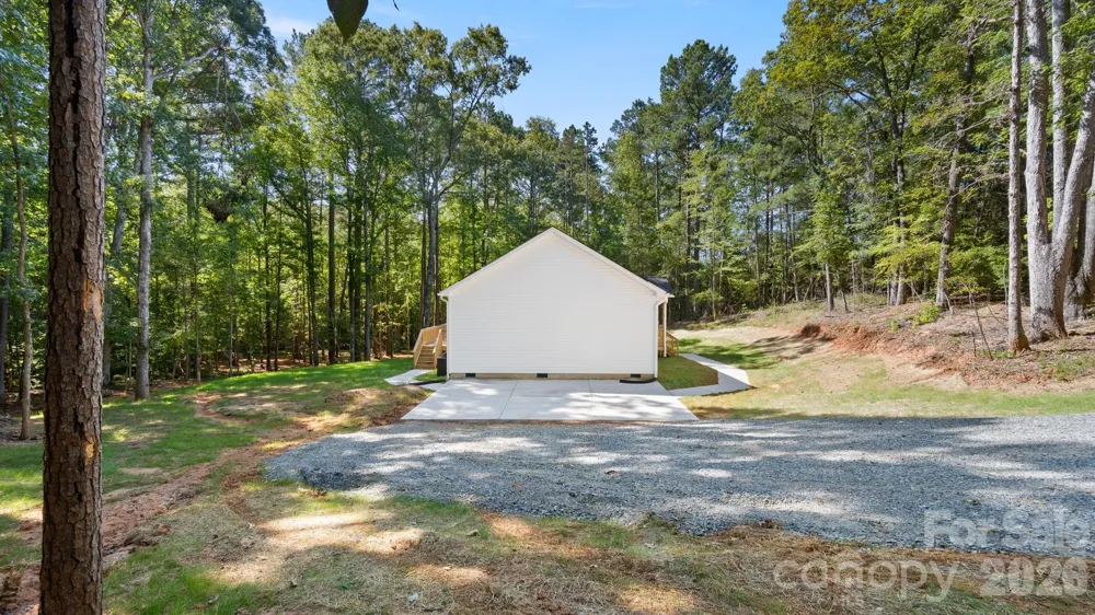 2820 rock chimney Circle Lancaster, SC 29720