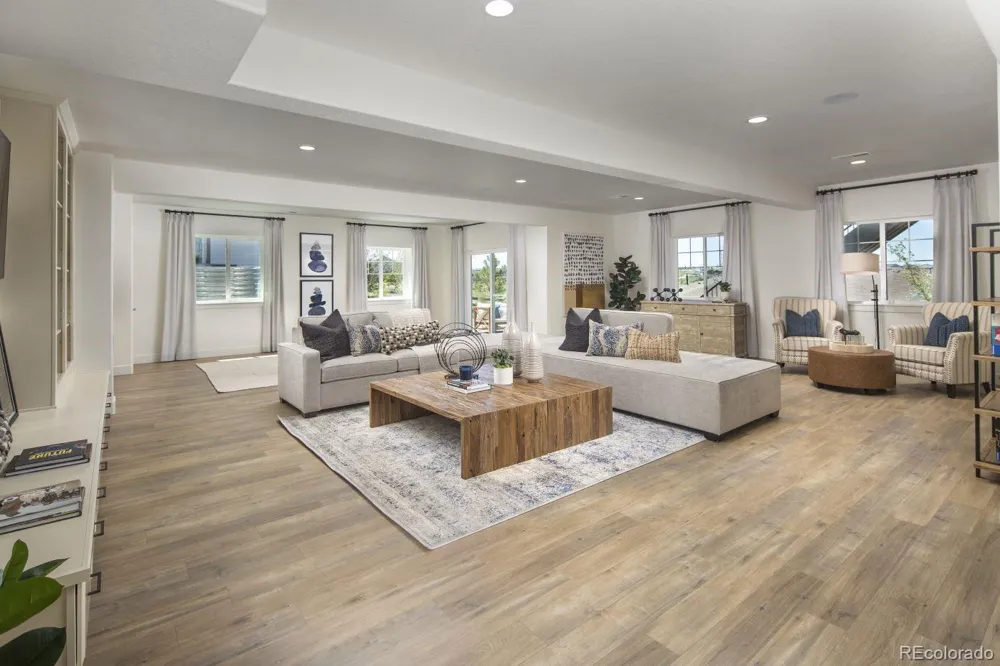 8405 S Winnipeg Court Aurora, CO 80016