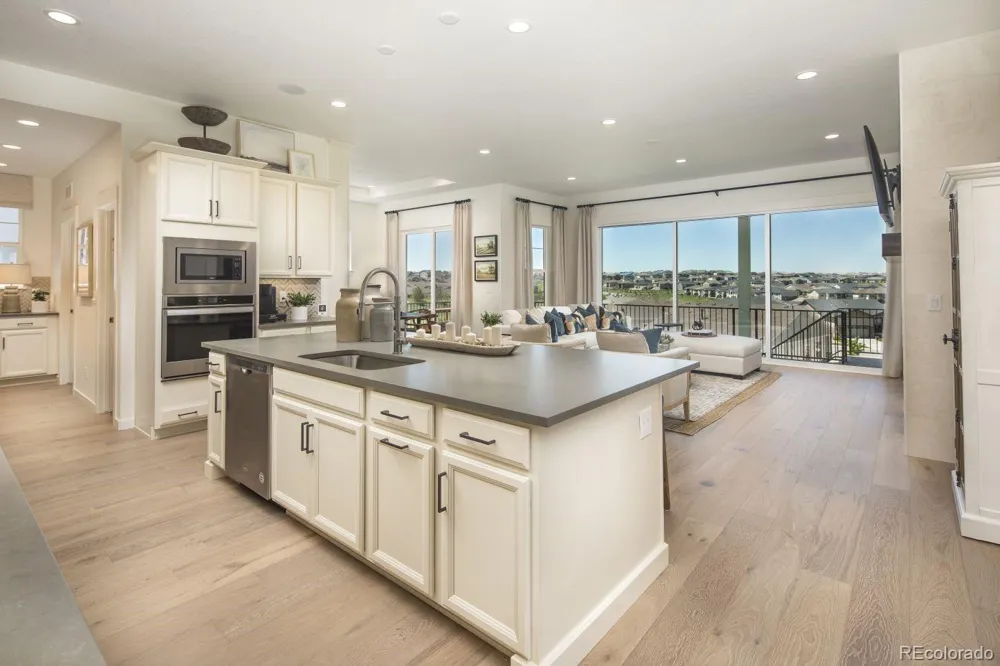 8405 S Winnipeg Court Aurora, CO 80016