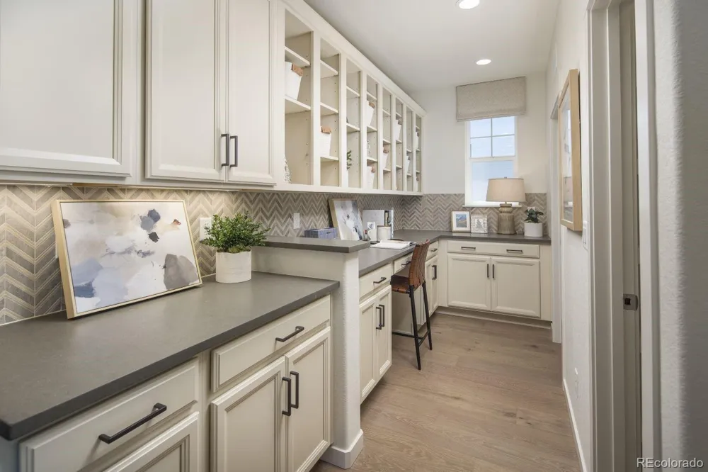 8405 S Winnipeg Court Aurora, CO 80016