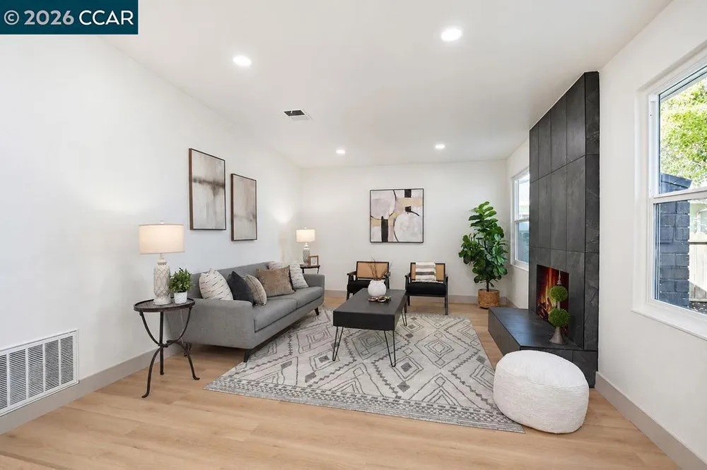 2261 Del Monte Dr San Pablo, CA 94806