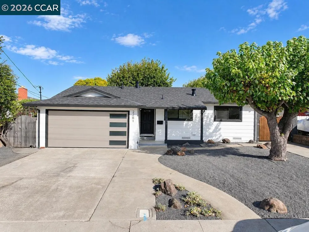 2261 Del Monte Dr San Pablo, CA 94806