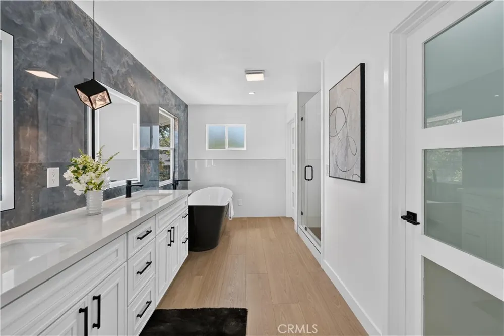 2301 Lowell Santa Ana, CA 92706