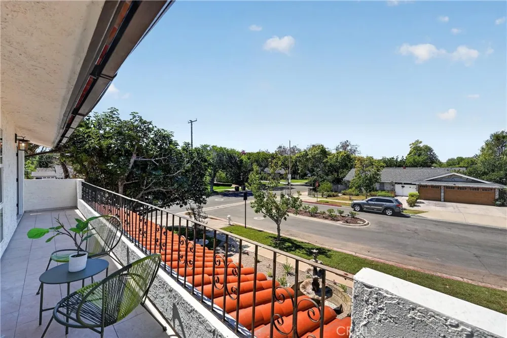 2301 Lowell Santa Ana, CA 92706