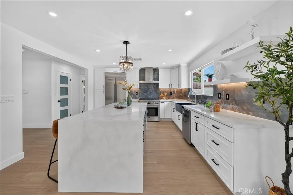 2301 Lowell Santa Ana, CA 92706