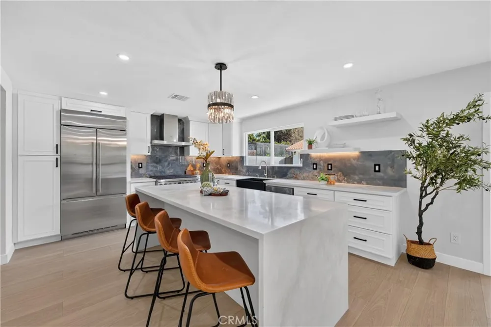 2301 Lowell Santa Ana, CA 92706