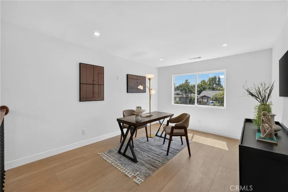 2301 Lowell Santa Ana, CA 92706