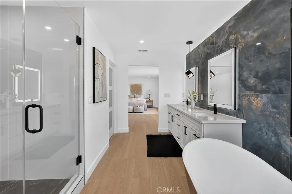 2301 Lowell Santa Ana, CA 92706