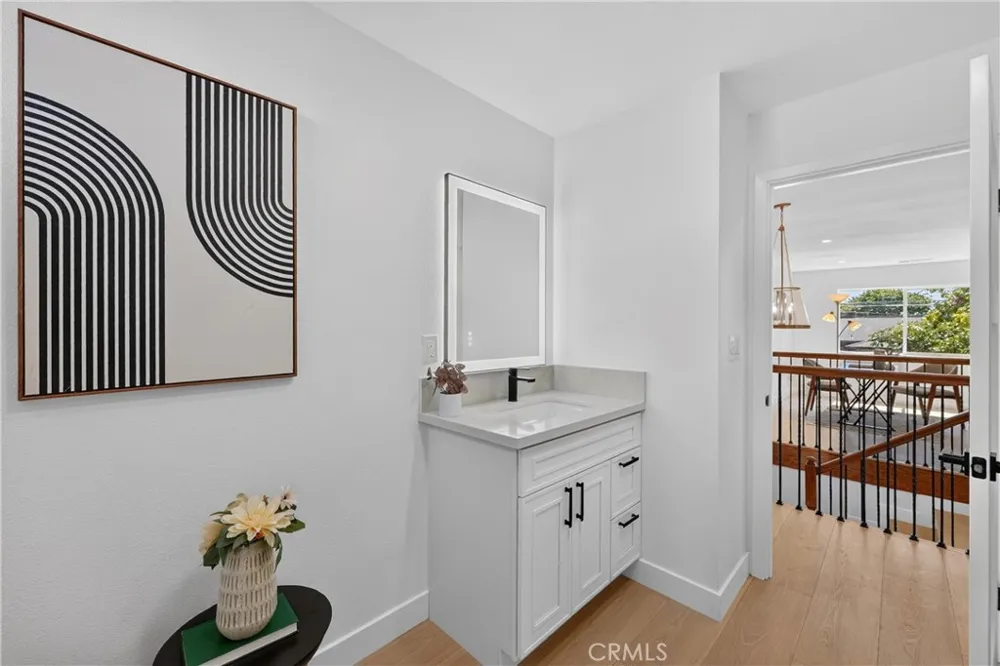 2301 Lowell Santa Ana, CA 92706