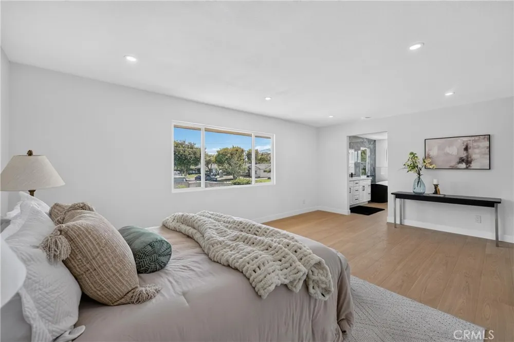 2301 Lowell Santa Ana, CA 92706