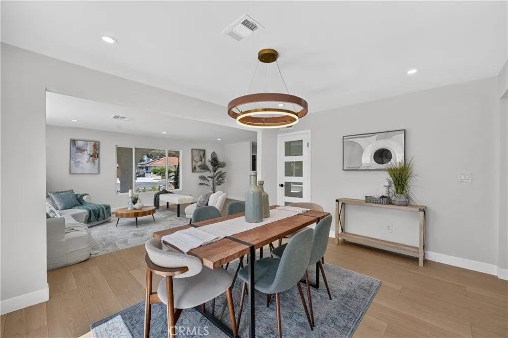 2301 Lowell Santa Ana, CA 92706