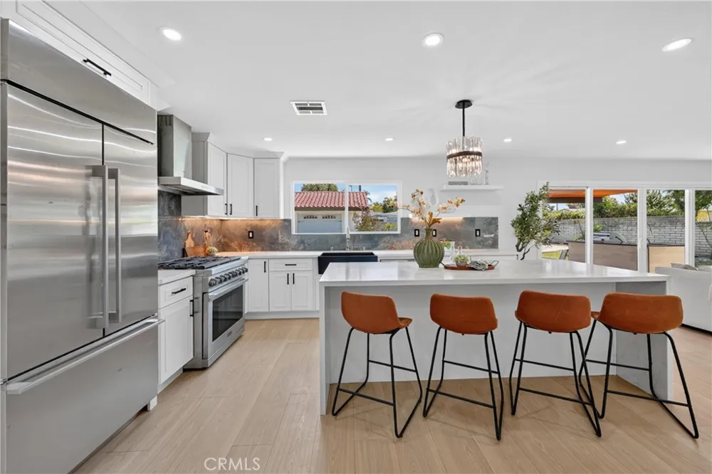 2301 Lowell Santa Ana, CA 92706