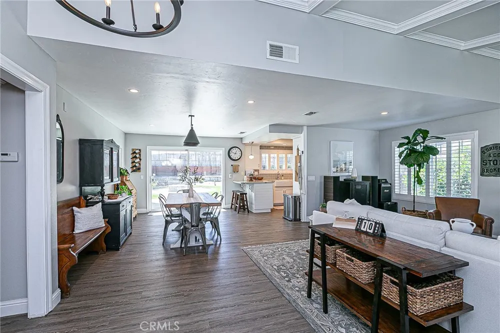 1414 Oak Knoll Santa Maria, CA 93455
