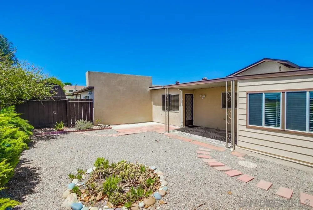 4755 Live Oak Ct Oceanside, CA 92056