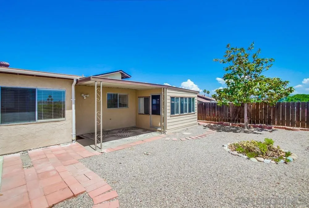 4755 Live Oak Ct Oceanside, CA 92056