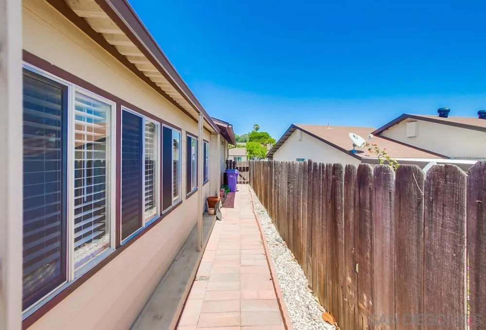 4755 Live Oak Ct Oceanside, CA 92056