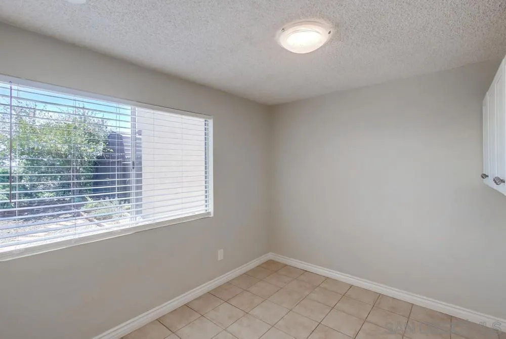 4755 Live Oak Ct Oceanside, CA 92056