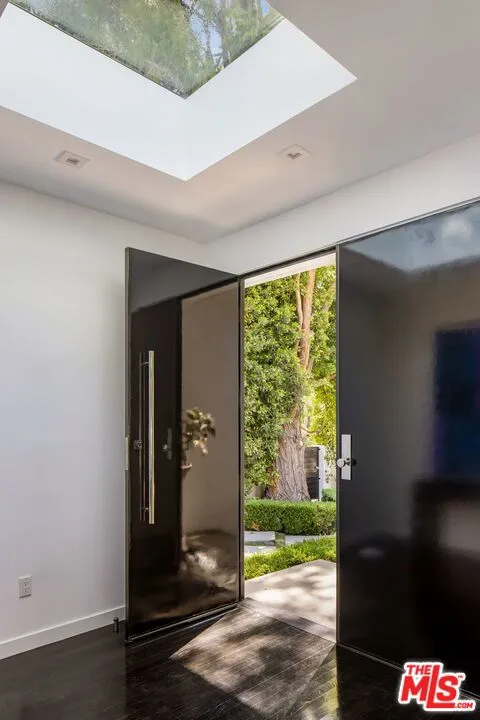 1311 Beverly Drive Los Angeles, CA 90210