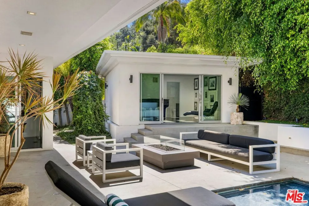 1311 Beverly Drive Los Angeles, CA 90210