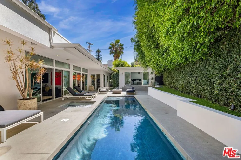 1311 Beverly Drive Los Angeles, CA 90210