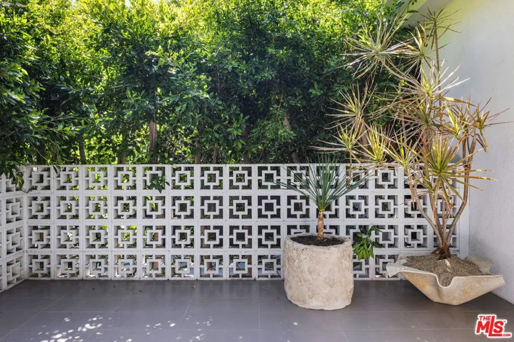 1311 Beverly Drive Los Angeles, CA 90210