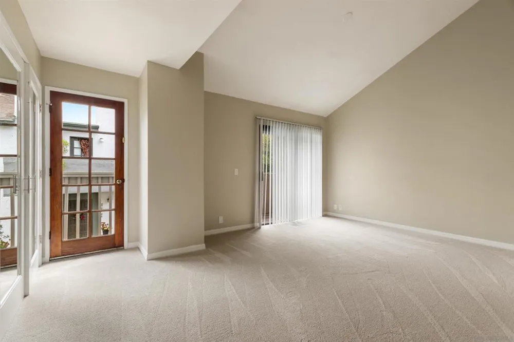8746 Villa La Jolla Dr #51 La Jolla, CA 92037