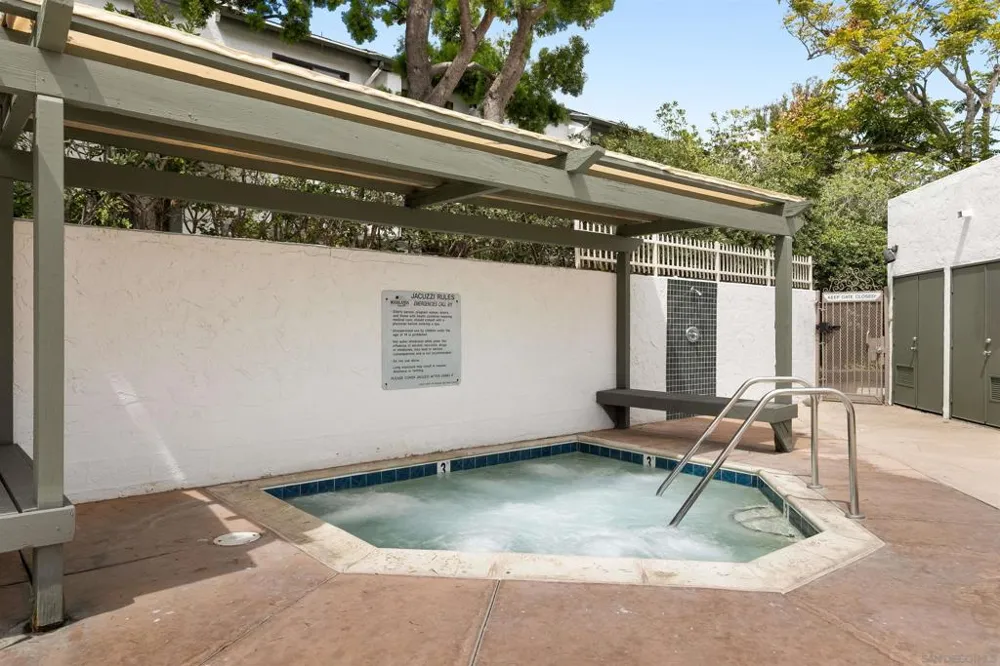 8746 Villa La Jolla Dr #51 La Jolla, CA 92037