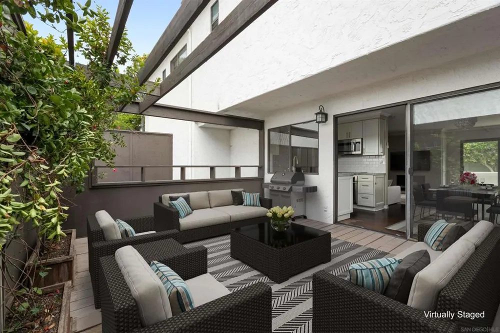 8746 Villa La Jolla Dr #51 La Jolla, CA 92037