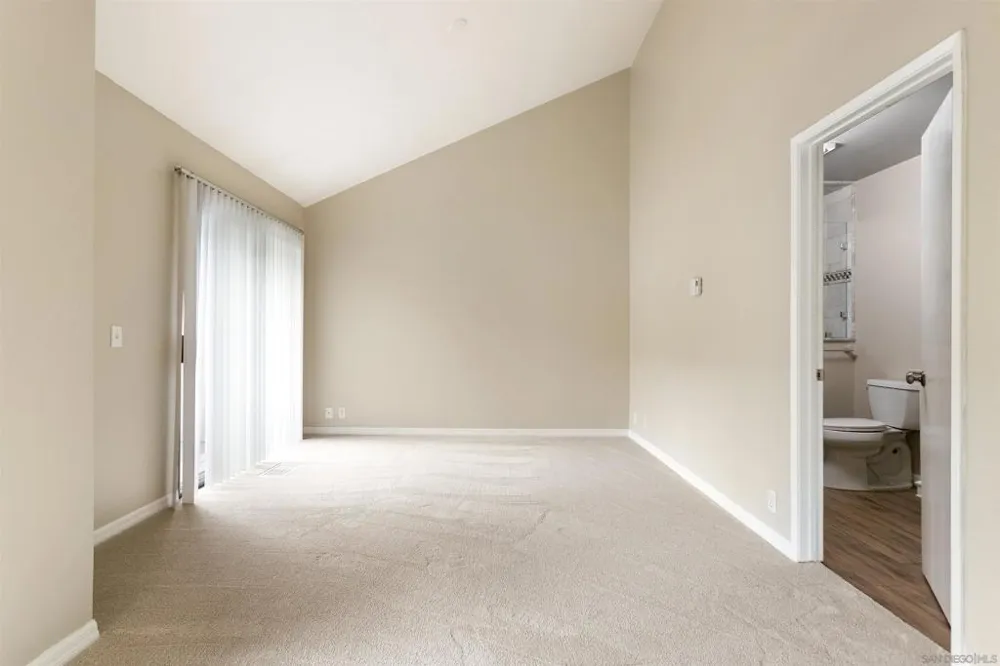 8746 Villa La Jolla Dr #51 La Jolla, CA 92037