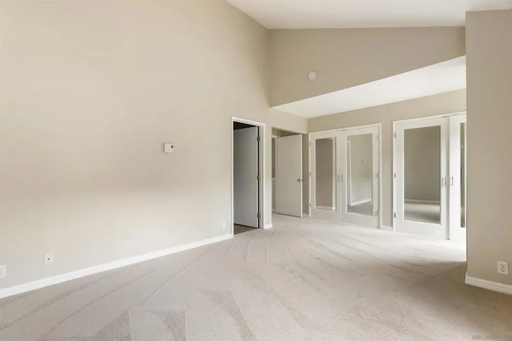 8746 Villa La Jolla Dr #51 La Jolla, CA 92037