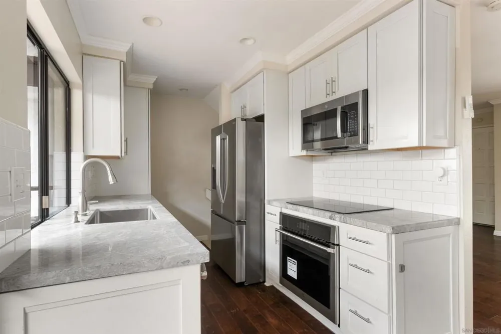 8746 Villa La Jolla Dr #51 La Jolla, CA 92037
