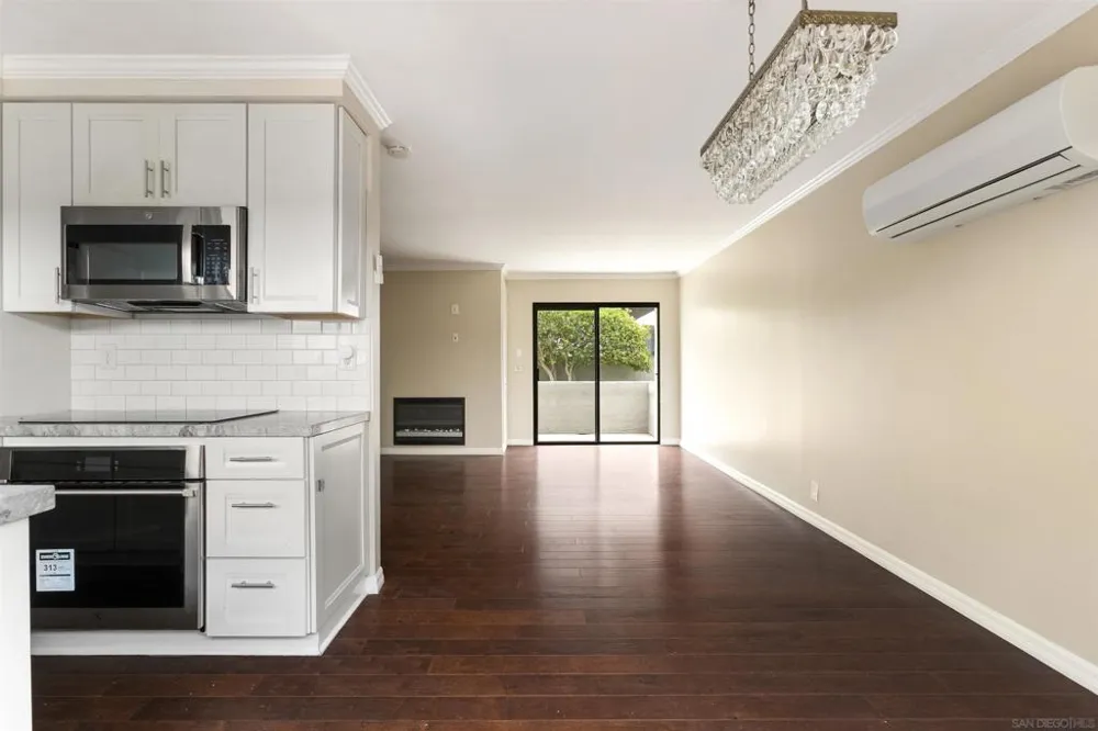 8746 Villa La Jolla Dr #51 La Jolla, CA 92037
