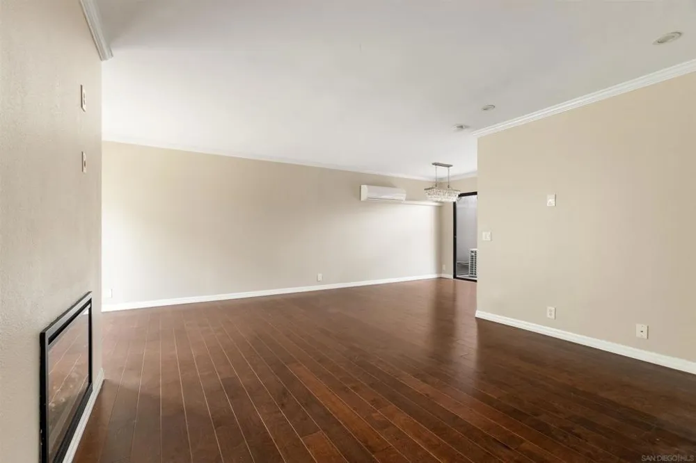 8746 Villa La Jolla Dr #51 La Jolla, CA 92037
