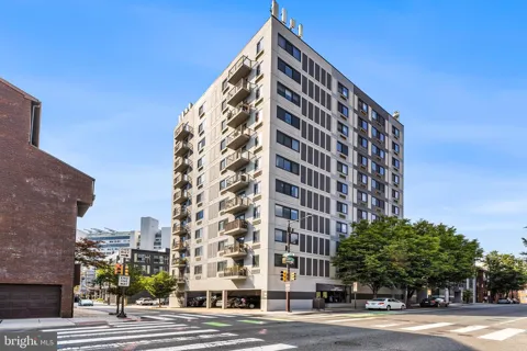 2201 CHERRY STREET #902 AND P6