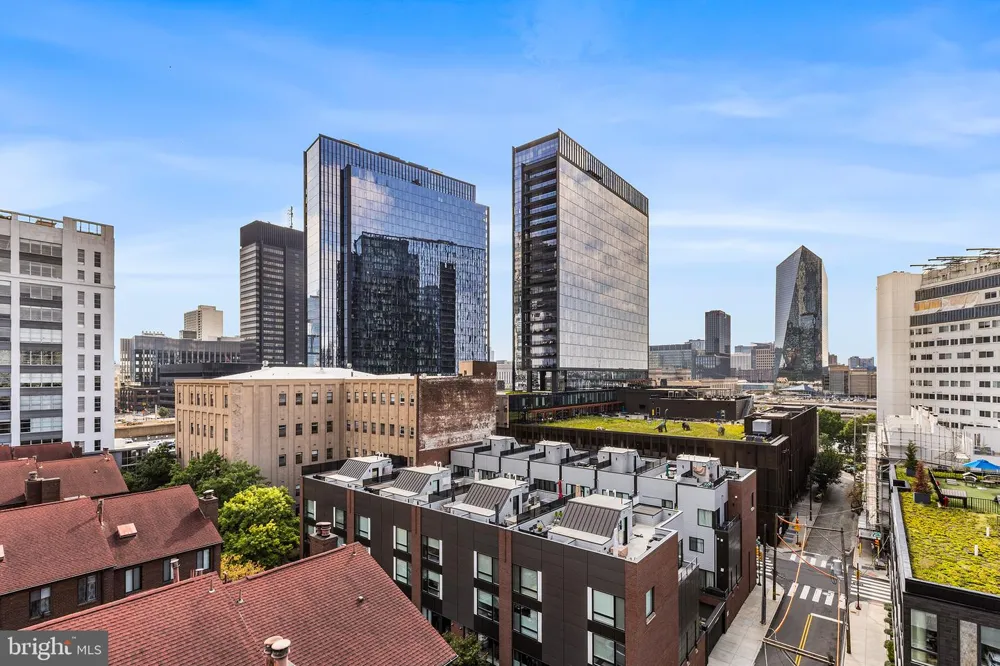 2201 CHERRY STREET #902 AND P6 Philadelphia, PA 19103