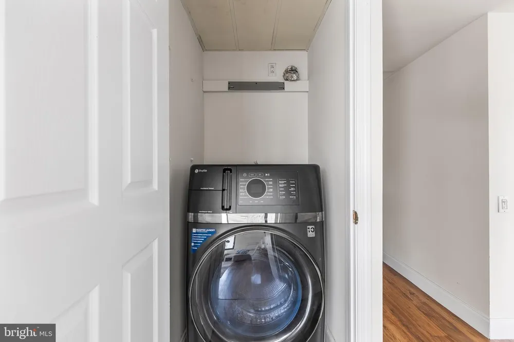2201 CHERRY STREET #902 AND P6 Philadelphia, PA 19103