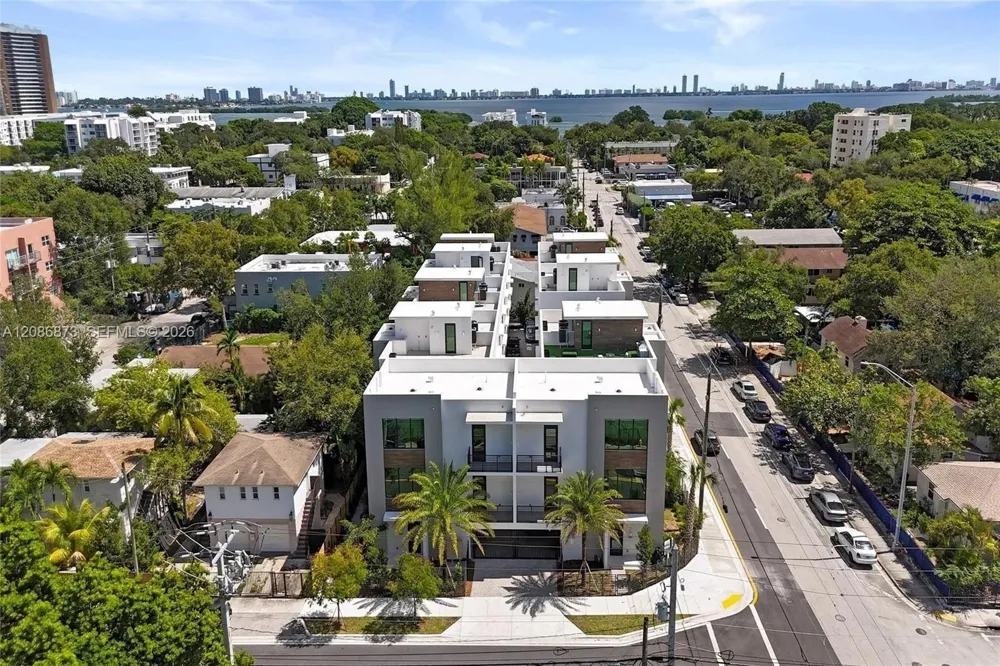 521 NE 61st St Miami, FL 33137