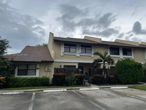 310 SW 96th Ter