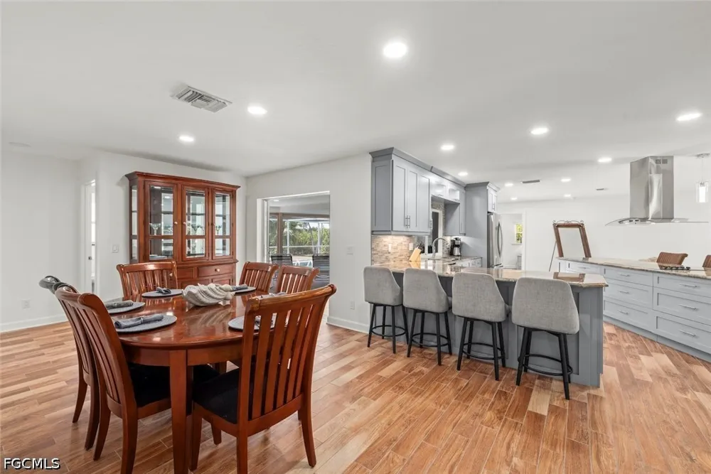 Moonlight Drive Sanibel, FL 33957