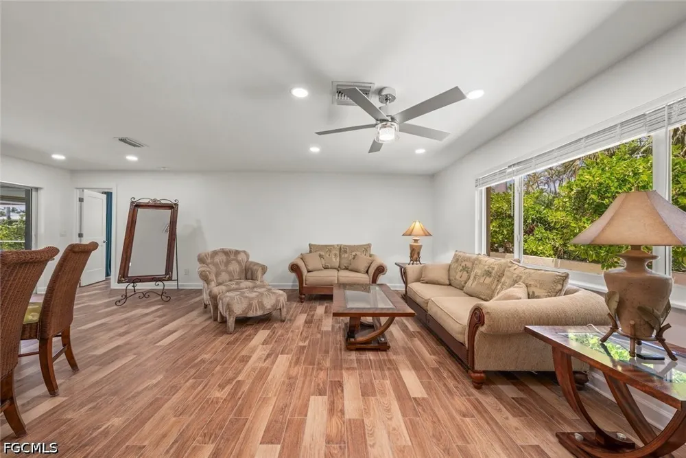 Moonlight Drive Sanibel, FL 33957