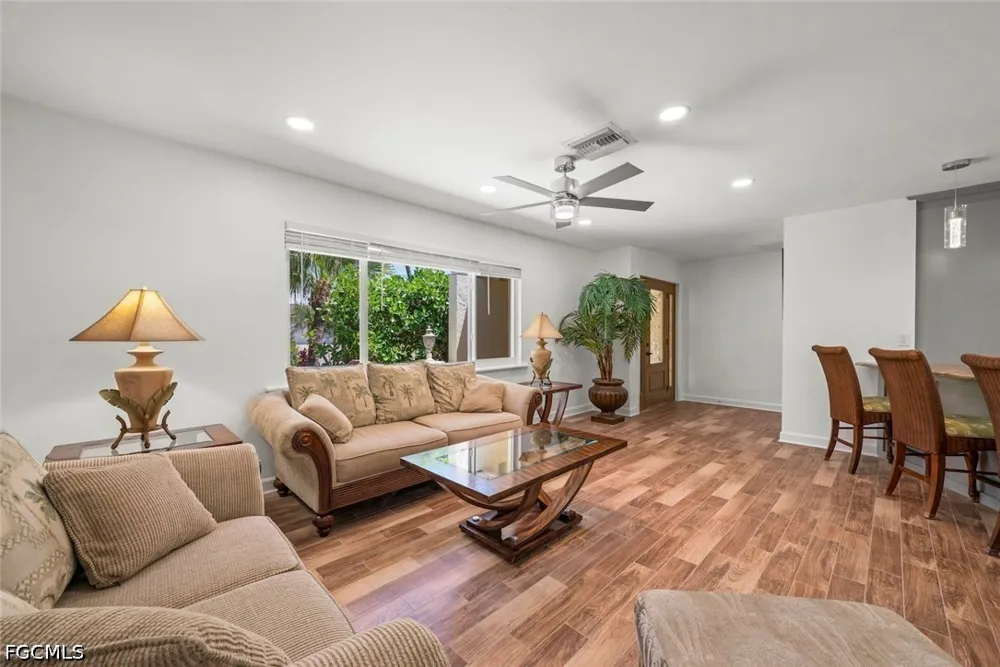 Moonlight Drive Sanibel, FL 33957