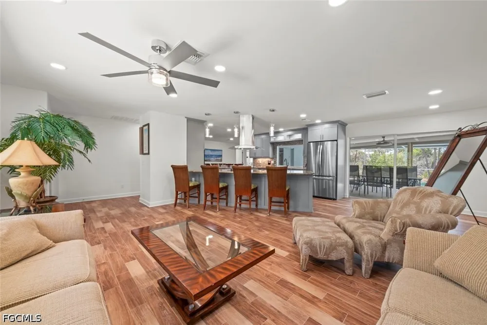 Moonlight Drive Sanibel, FL 33957